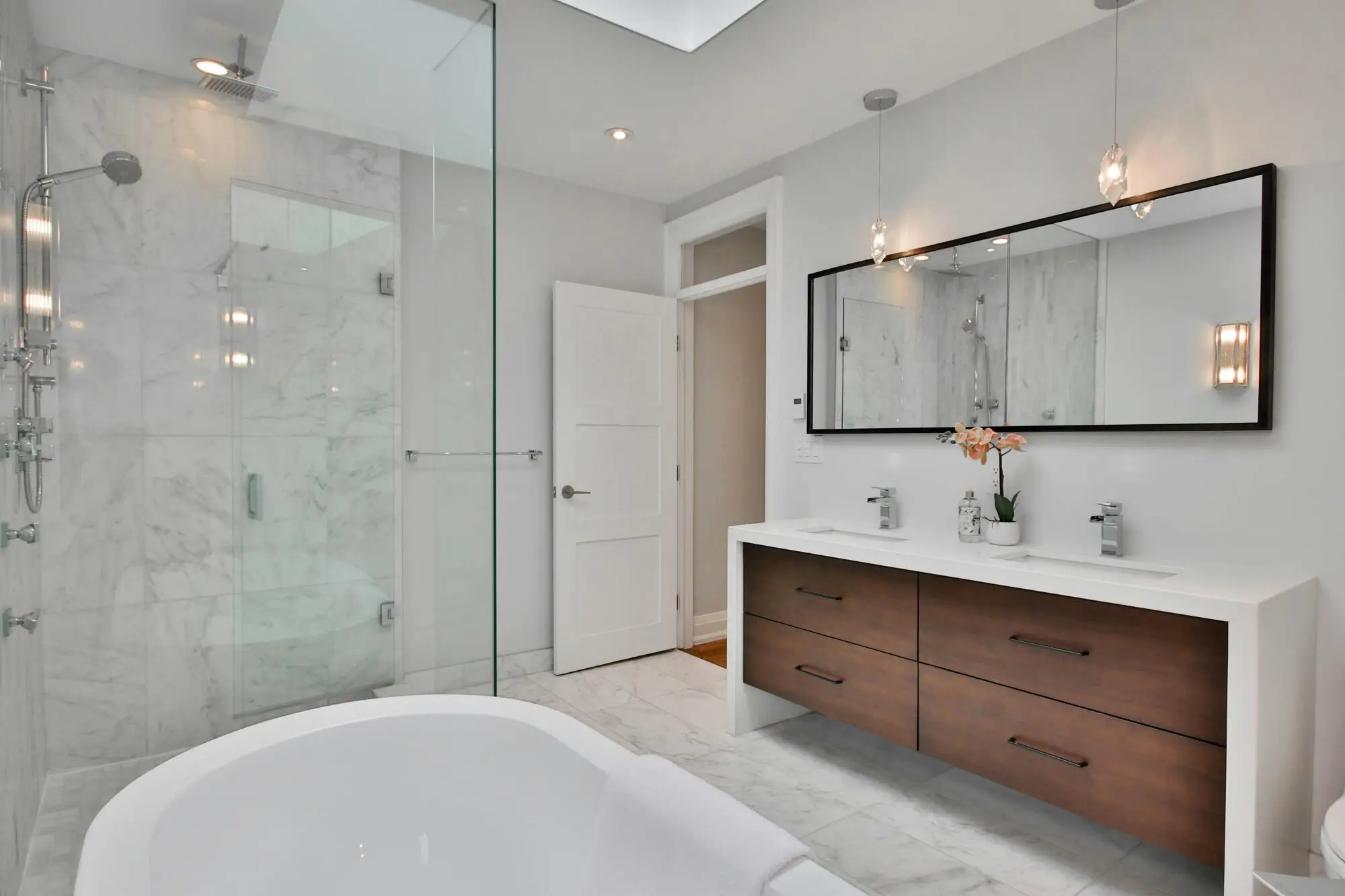 Vacation Rental Hosting Tips for a Five-Star Experience in Orlando, FL